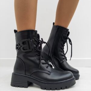 Botas B